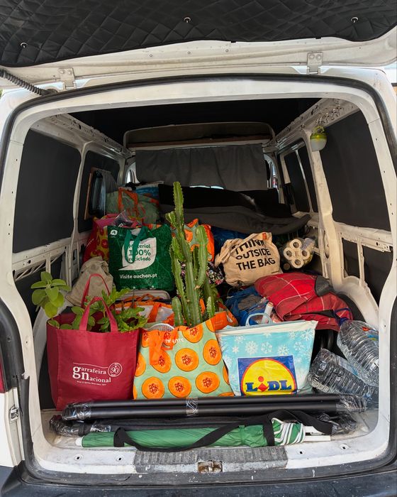 Mudanças e montagens em Lisboa e todo o País  – Removals / Fretes