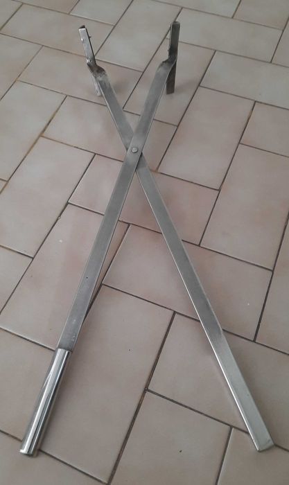 Tenaz e pá para lareira, em aço inoxidável
