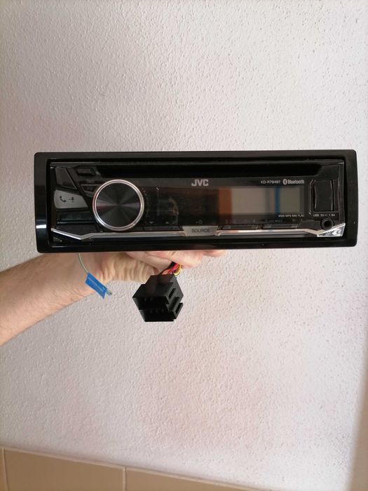 CD Radio Player with Bluetooth64286386194177120