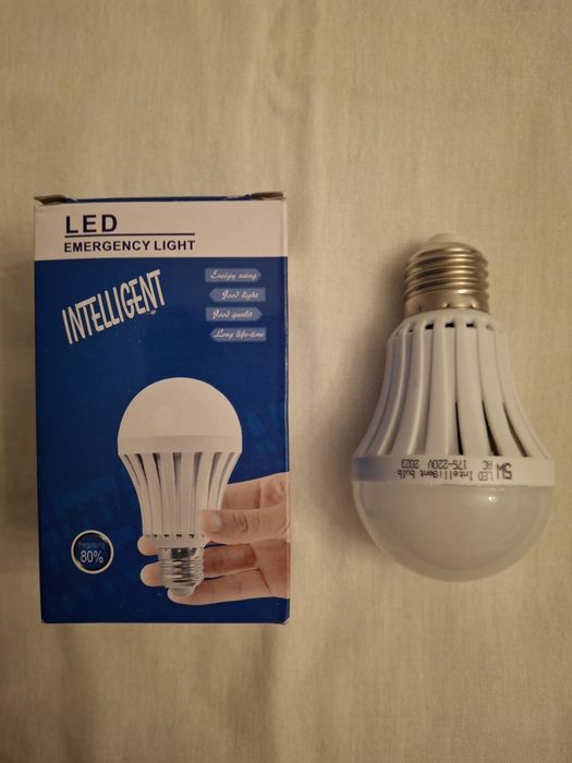 Акумуляторна Led лампа E27 з патроном 5W White