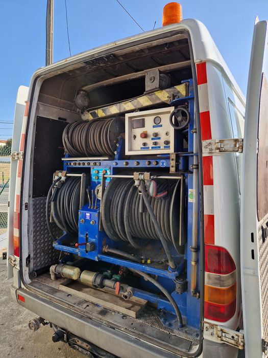 Mercedes-Benz Sprinter 413 CDI – Saneamento Básico