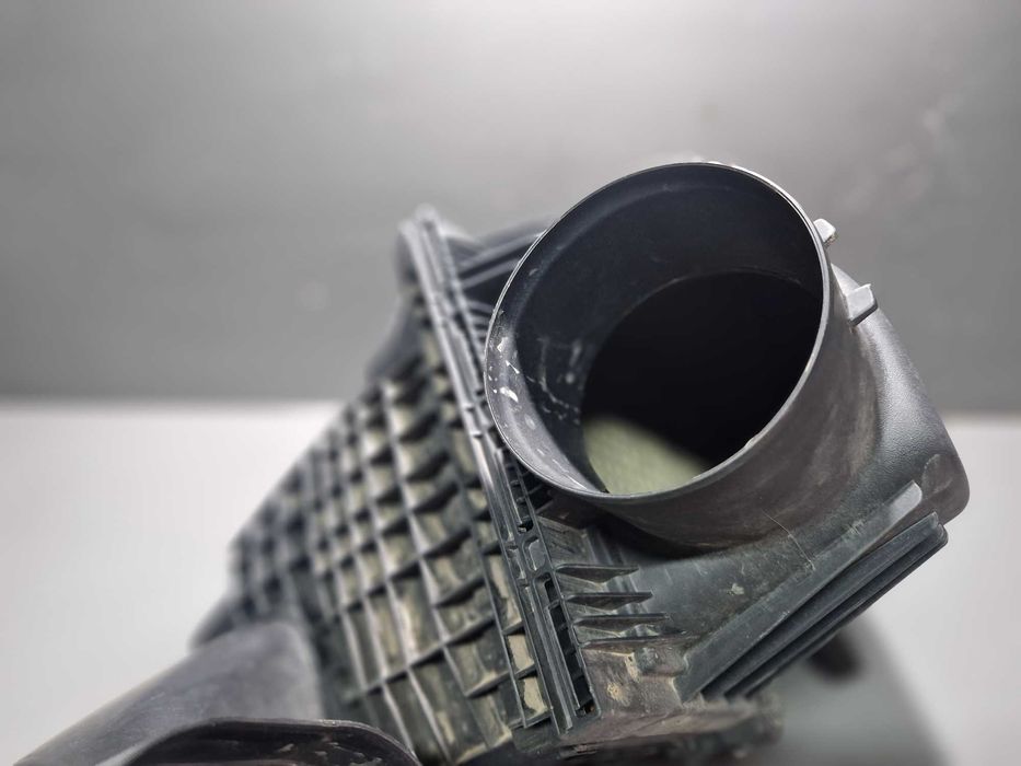 Корпус воздушного фильтра Jeep Grand Cherokee WL 2021 2022 2023 2024