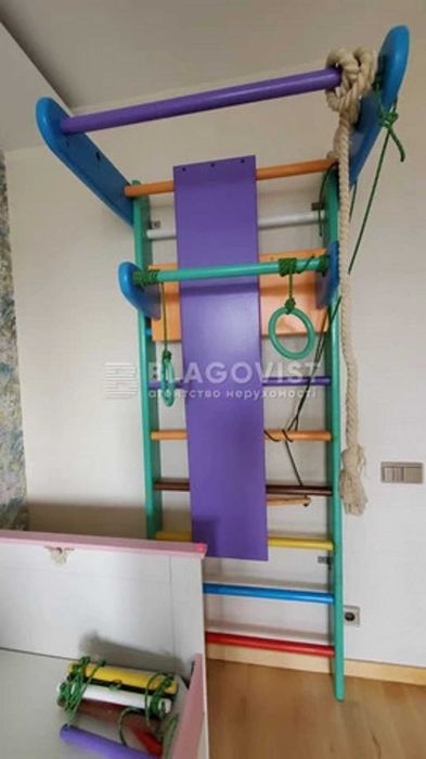 Машинобудівна 21, М Шулявська 3 кім, 90м, 165000$