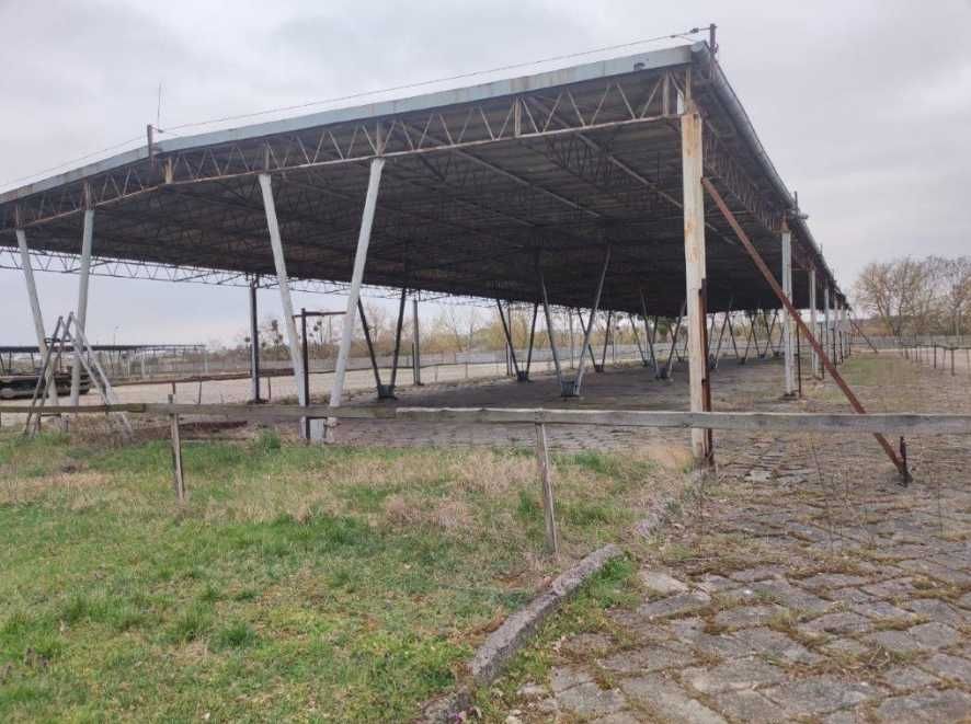 Rozbiórki obiektów drewnianych i metalowych | Stodoły, wiaty, hale