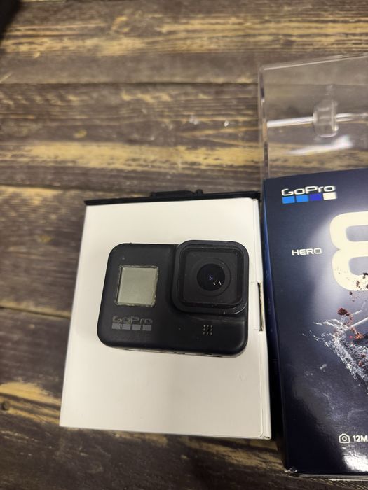 Go Pro Hero 8 Black + 2 Baterie Ładowarka Szelki
