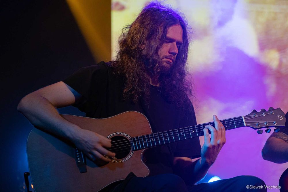 Lekcje gry na gitarze elektrycznej/akustycznej/basowej