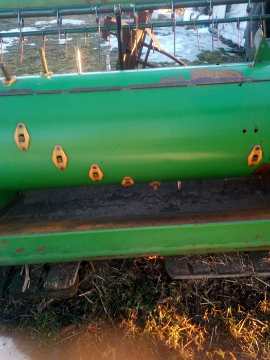 Жатка 5м,суцільне дно, шумахер  у доброму стані