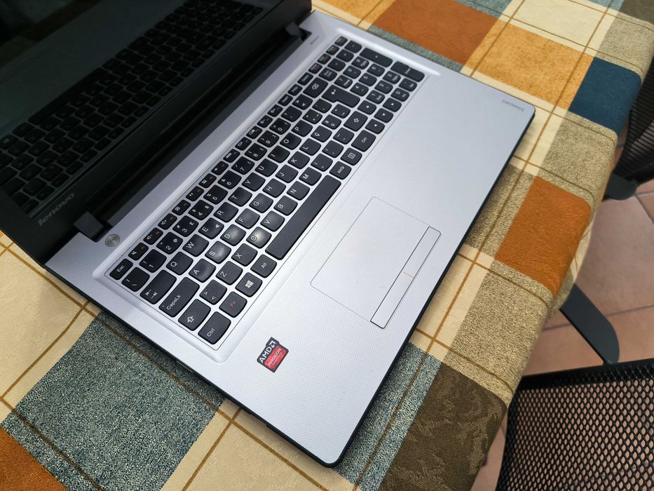 Lenovo ideapad 300