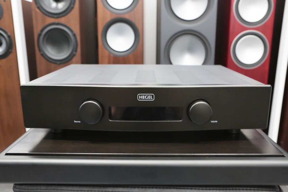 Hegel  H80 integra