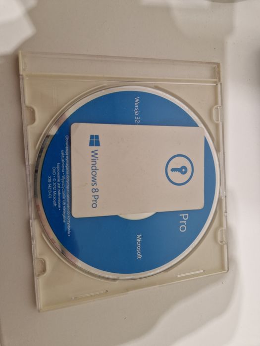Płyta z systemem operacyjnym Windows 8 Pro