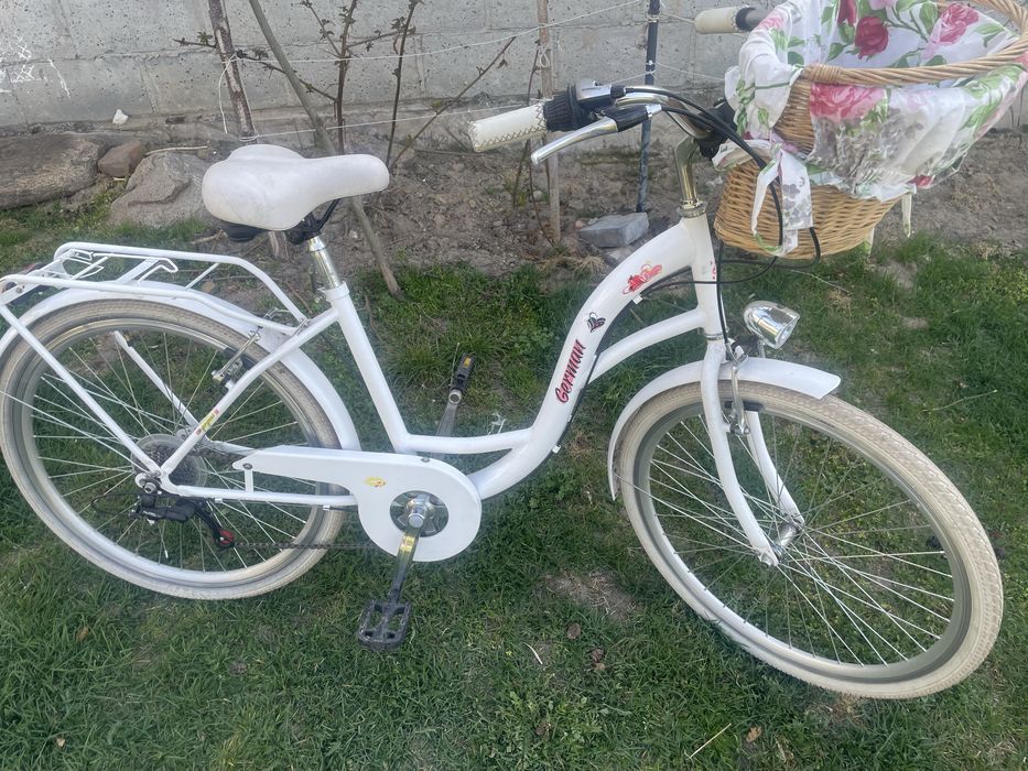 Rower bialy  polecam  serde cznie