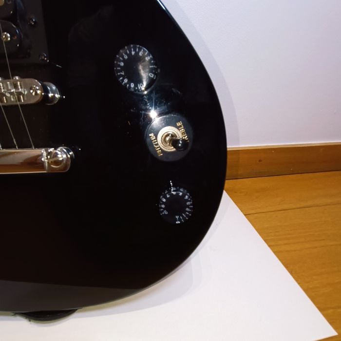 Guitarra Elétrica Epiphone Les Paul Model Special-II Ltd.