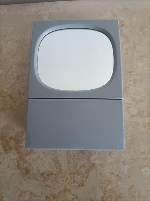 Caixa para maquiagem nova