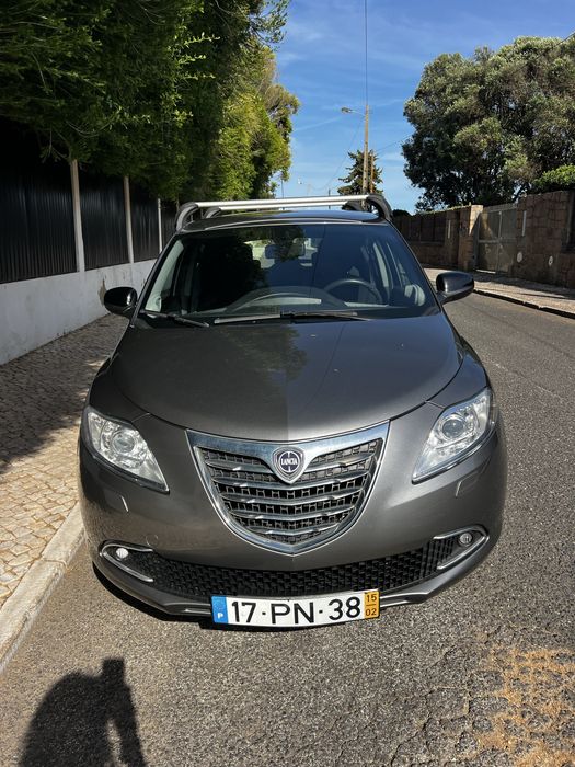 Lancia y - Full Extras, Estado de Novo, Nacional