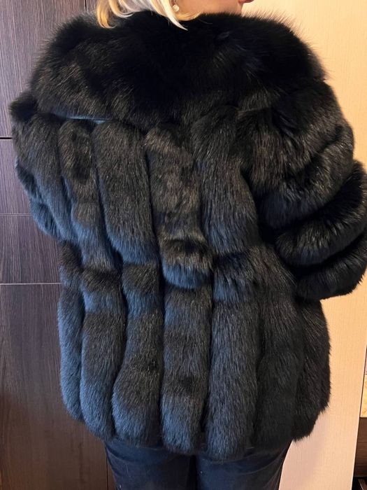 Продам песцовый полушубок