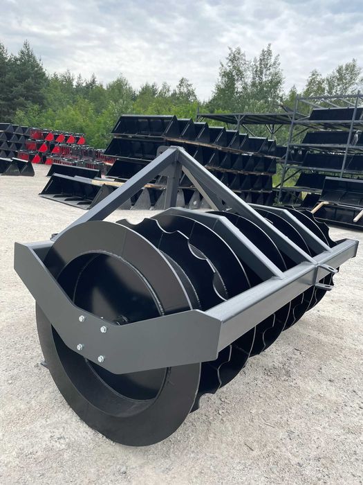 Wał pryzmowy pierścienie 15cm wał 2.8m METAL TECHNIK nowy