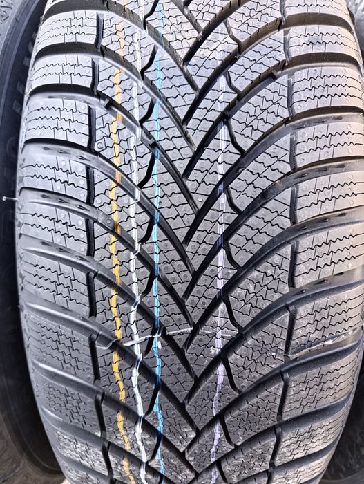 215 60 R16 Semperit