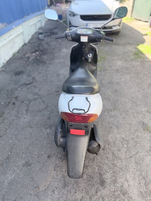 Мопед Suzuki lets 2 бабочка