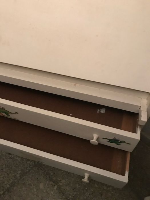 Escrivaninha muito antiga