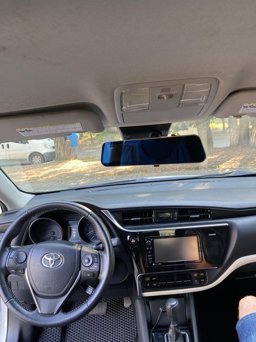 Продал Тойту Короллу