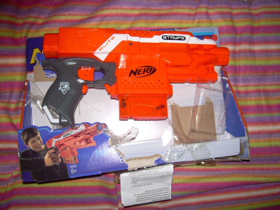 Pistolet Nerf na baterię magazynek 6 lotek