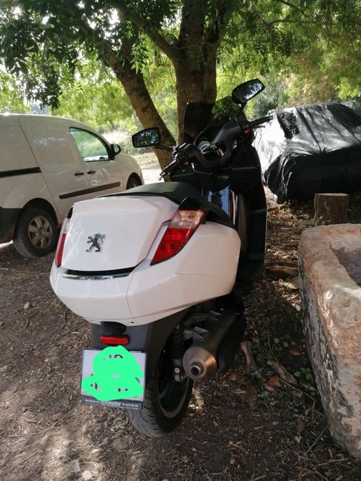Pegeot satelis 125