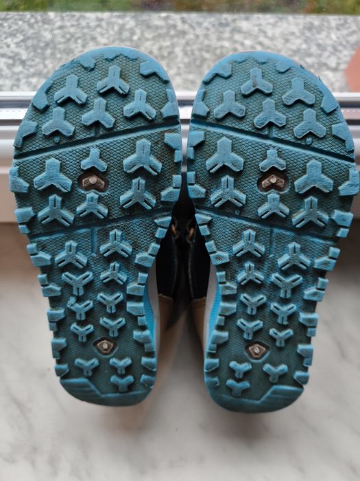 Buty Quechua roz. 29 trekingowe/jesienne za kostkę