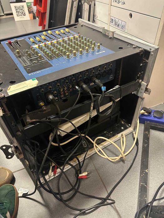 Mesa de mistura MG12 Yamaha