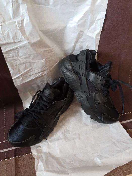 Nowe buty Nike air Huarache run rozmiar 37, 5 / 38  całe czarne