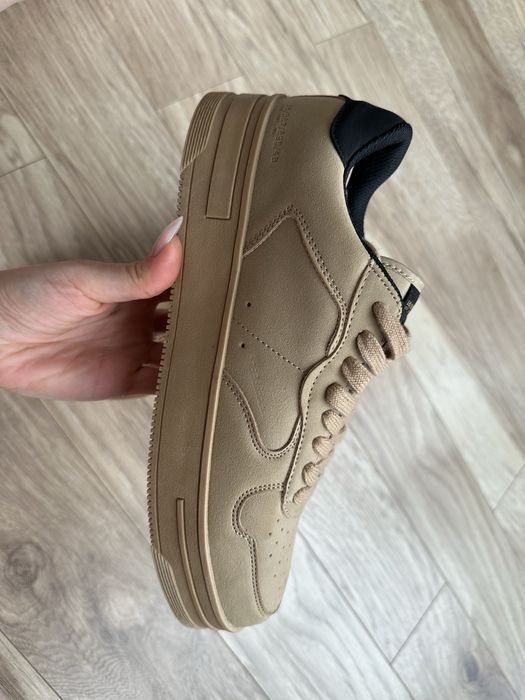 Nowe Buty Bershka