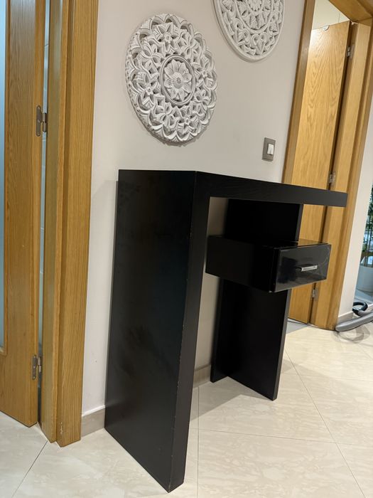 Movel Entrada preto com gaveta