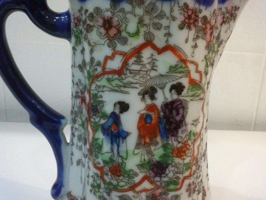 Cafeteira em porcelana Chinesa
