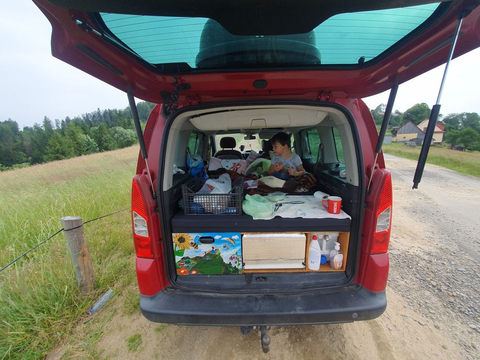Uzywany kamperbox,rozkładane  łóżko, Citroen Berlingo II
