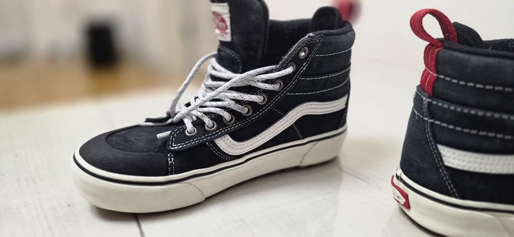 Продаю кросівки the vans демісезоні