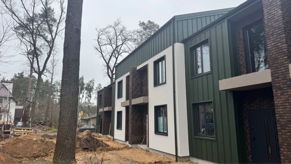 Таунхауси біля озера, Ірпінь