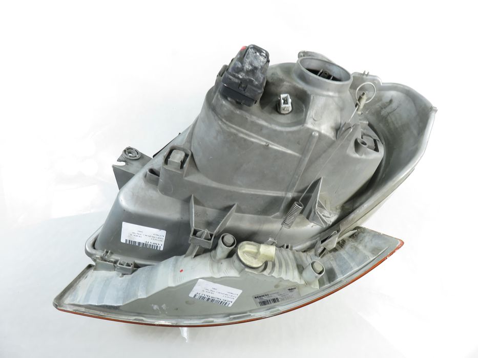 Lampa Prawa Przednia Renault Trafic II