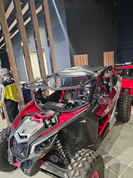 Szyba Maverick X3 szklana uchylna elektrycznie