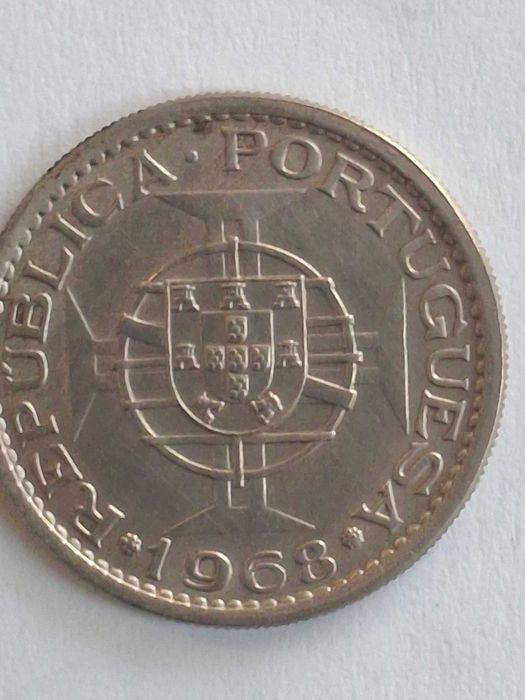 Moedas de colecção - 5 escudos Cabo Verde de 1968