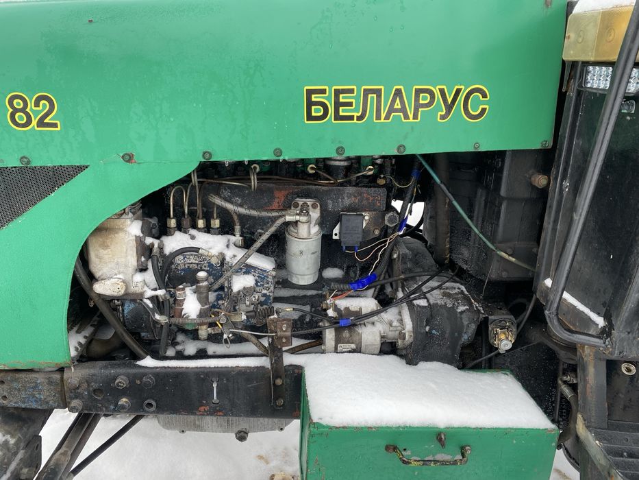 Трактор мтз 80.