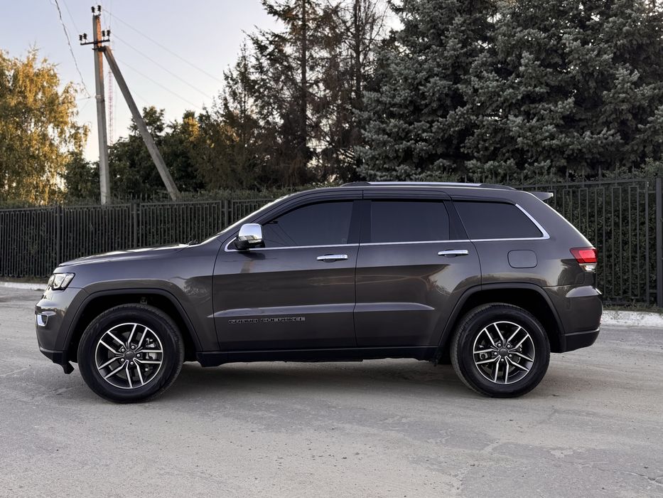 Продам JEEP Grand Cherokee 3.6 2021