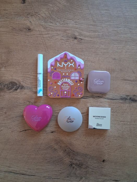 Róże cień glam shop nyx