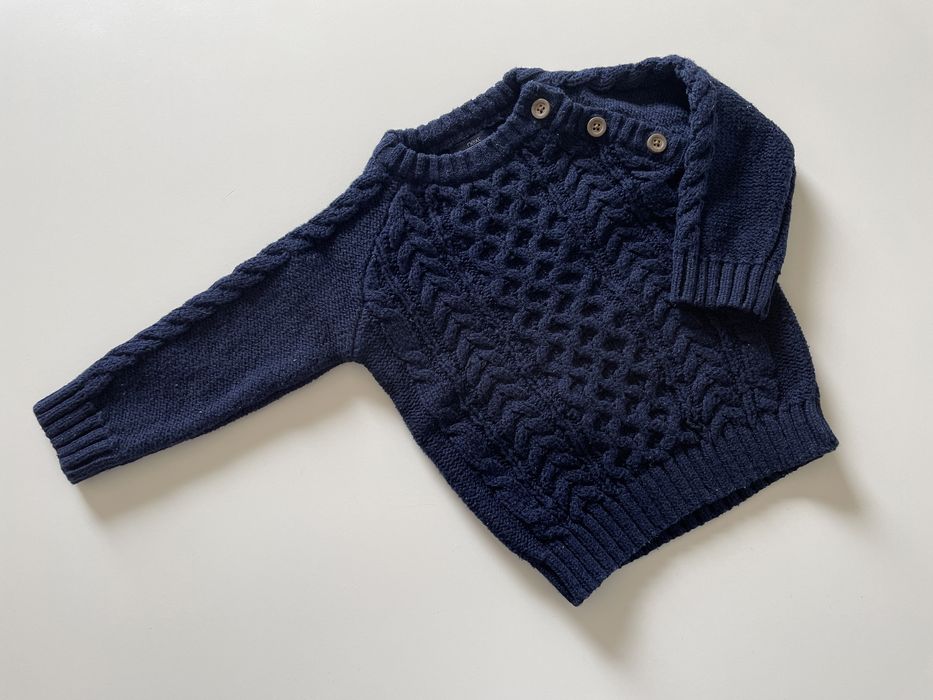 Gruby sweterek granatowy 68