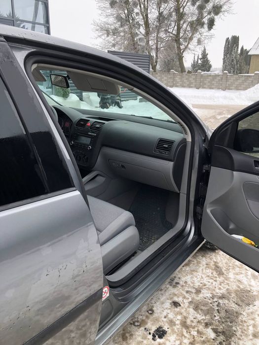 Продам гольфік 5