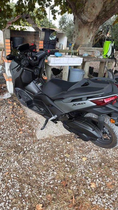 Yamaha X-Max 125