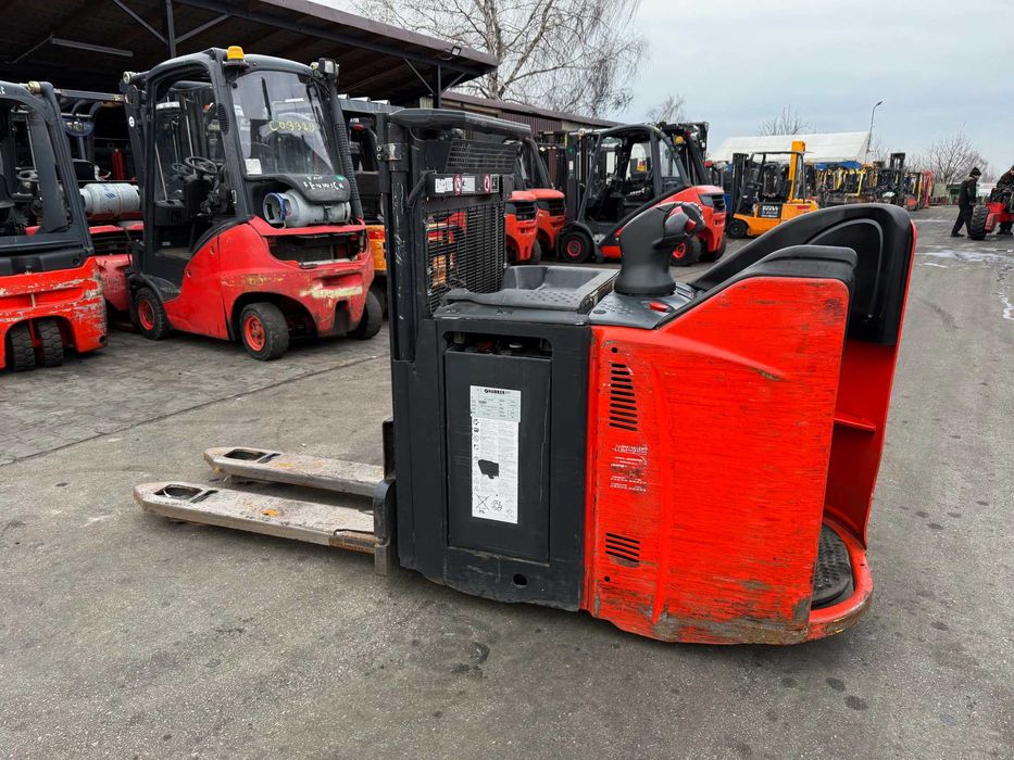 wózek paletowy z masztem LINDE L12L SP 2015 paleciak elektryczny