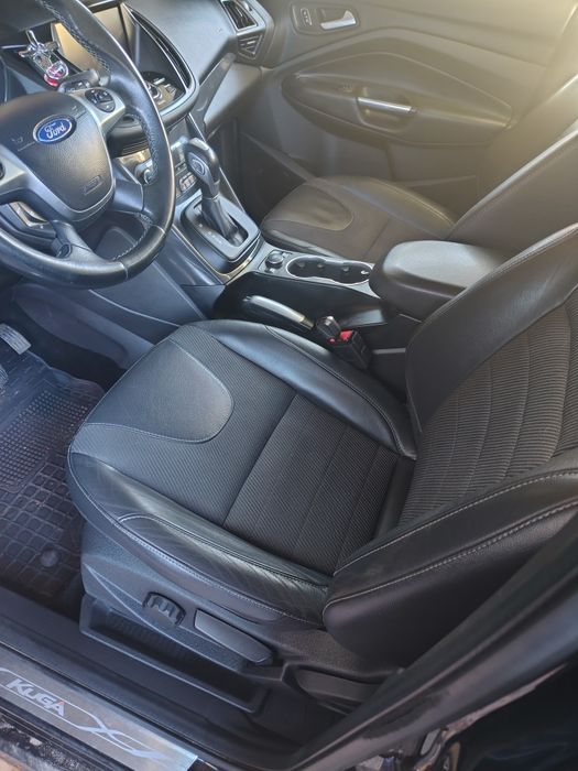 Ford Kuga 2015 рік