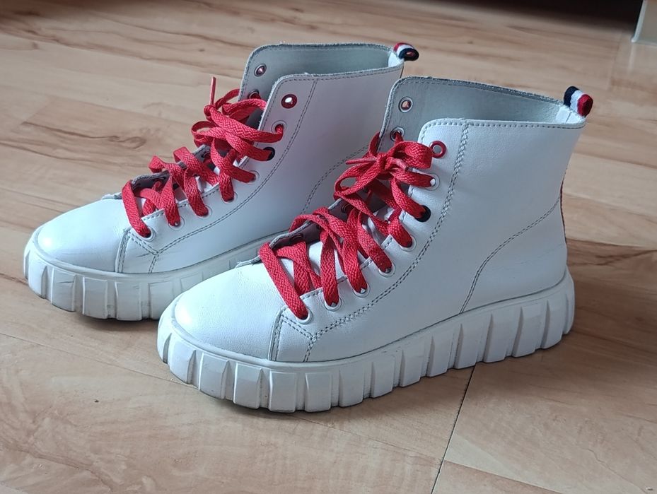 Buty białe skórzane 36