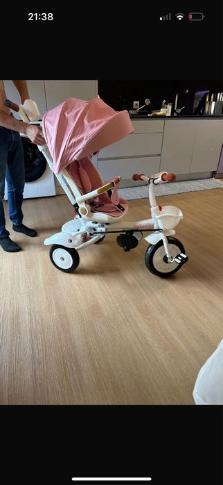 Triciclo bebé menina