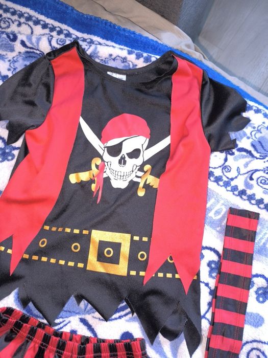 Маскарадний костюм для хлопчика на 5-6 років