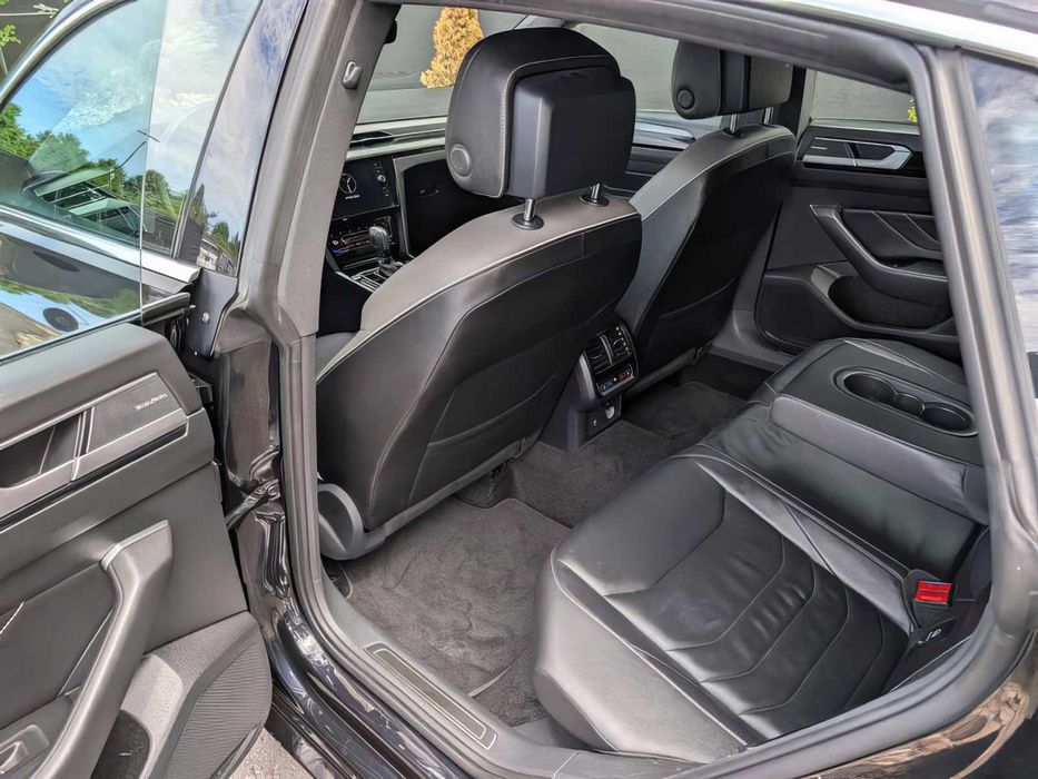 Volkswagen Arteon      2021